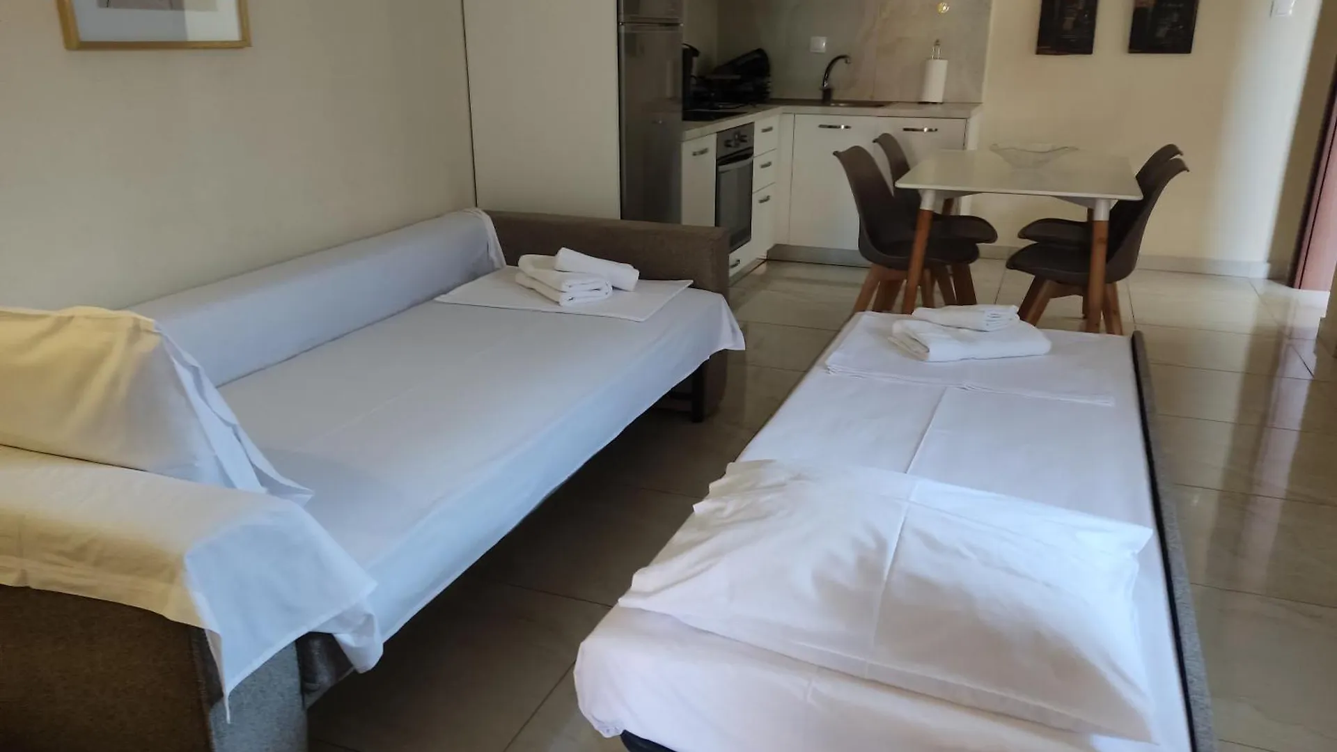Renovated Apartment 300M From The Sea Ierissos 0*,  Grekland